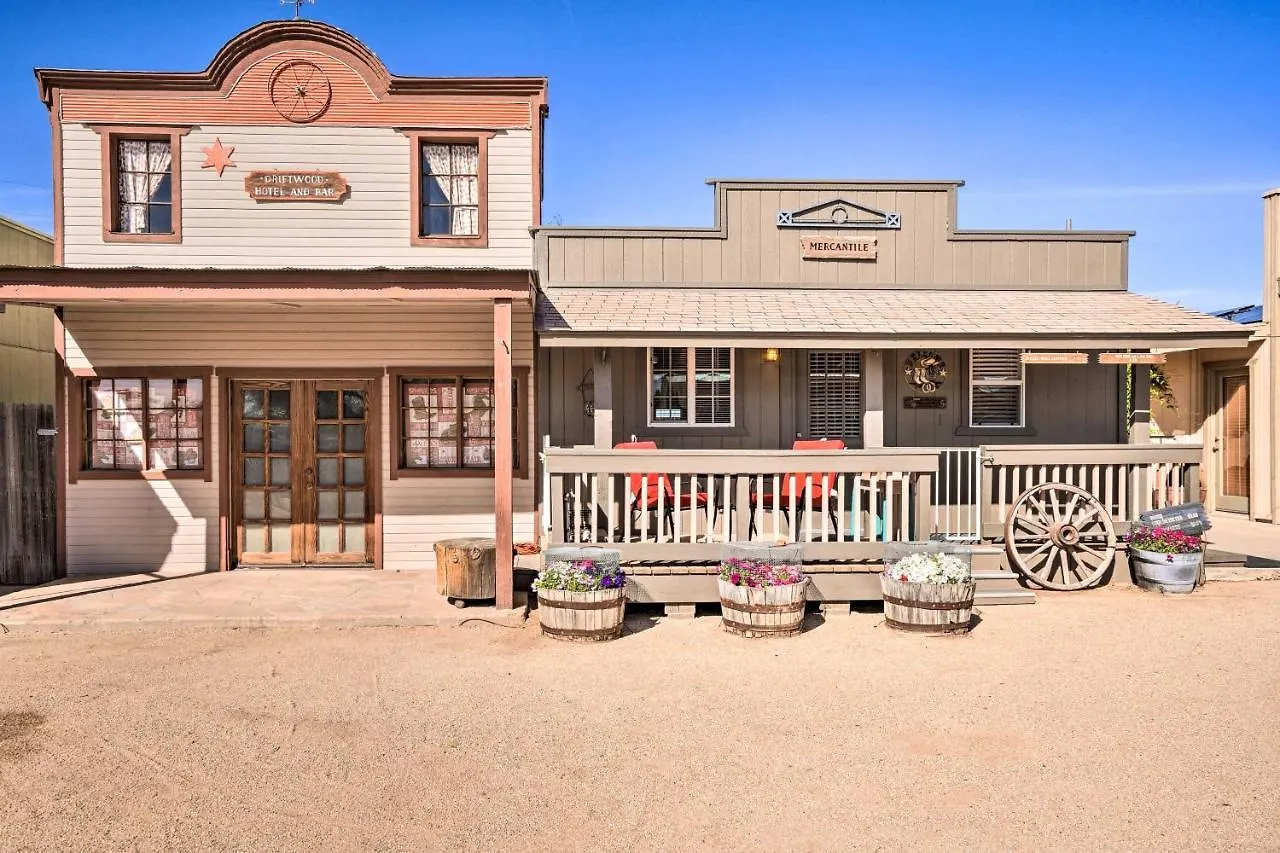 Western-Style Phoenix Home 15 Mi To Lake Pleasant