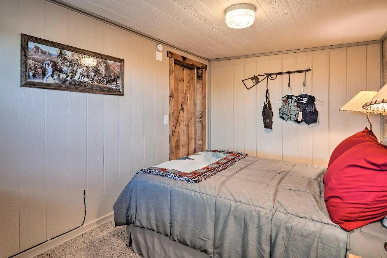 Western-Style Phoenix Home 15 Mi To Lake Pleasant ארצות הברית
